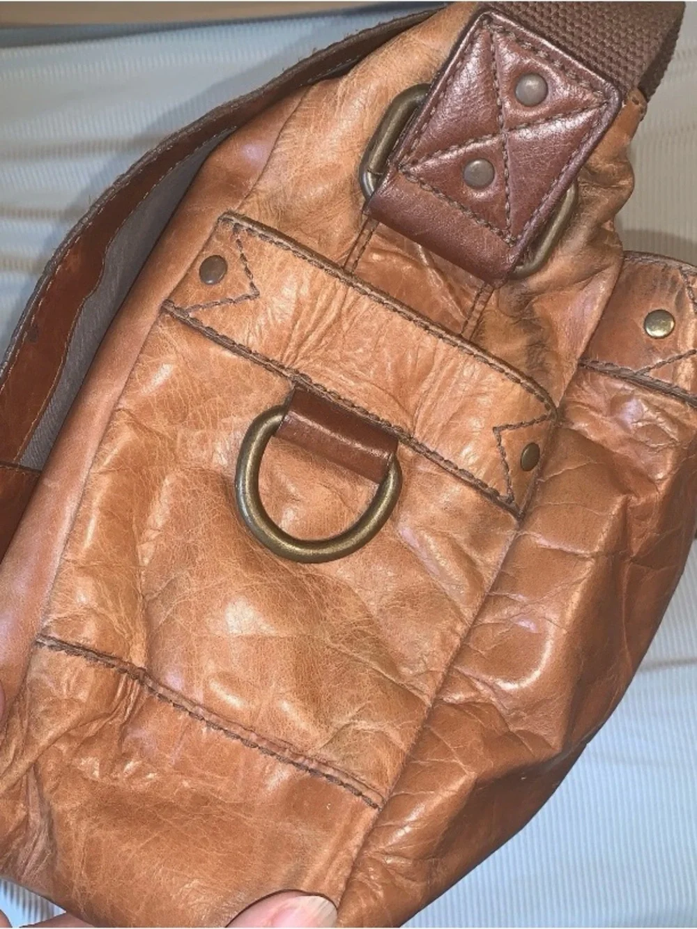 Vintage Fossil Leather Messenger Computer Bag Adjustable Strap Magnetic Flap